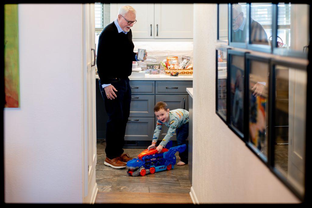 Christmas morning family photo shoot