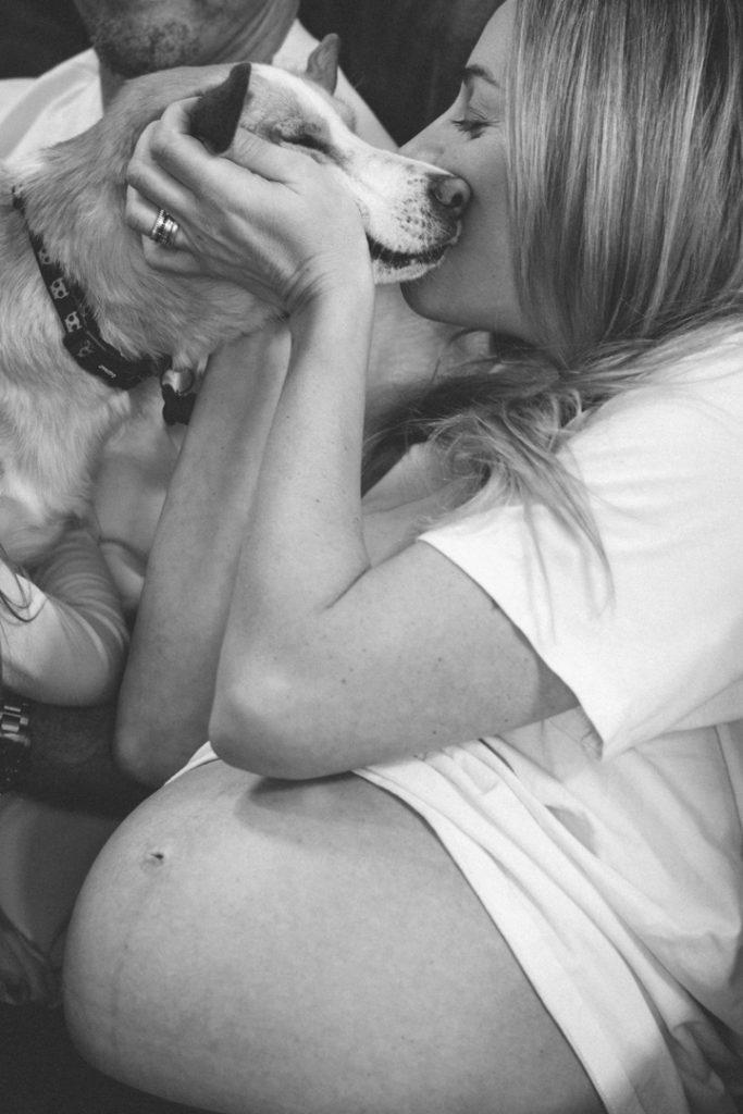 Maternity photos with dog